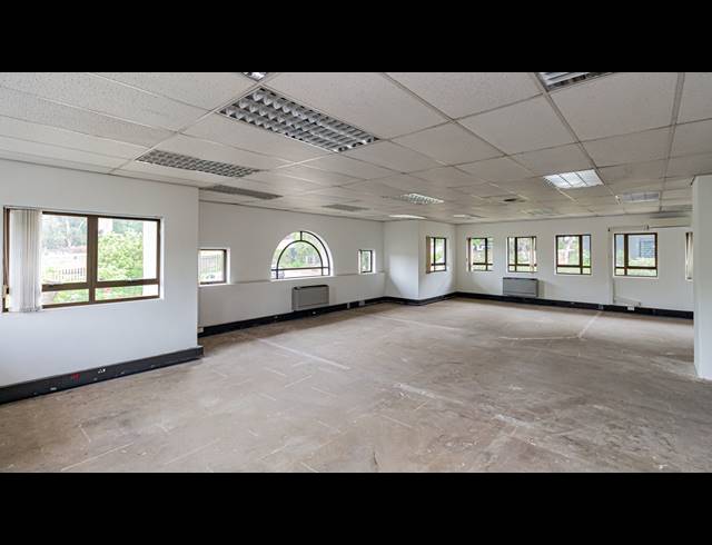 312M² OFFICE TO LET IN HYDE PARK